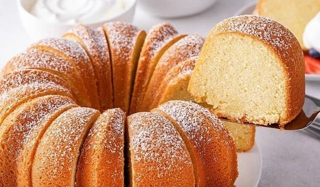 Çay saatlerinin yeni gözdesi bu tarif: Pamuk gibi kabaran kekin sırrı ortaya çıktı!