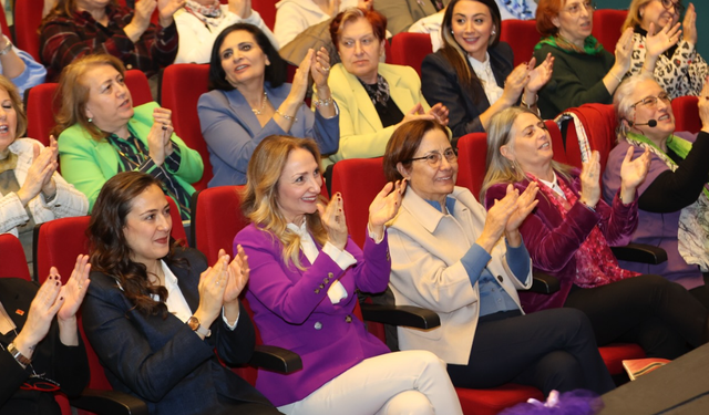 Urla Belediyesi’nden 8 Mart paneli: Kadınlar sırf kadın olduğu için öldürülüyor!