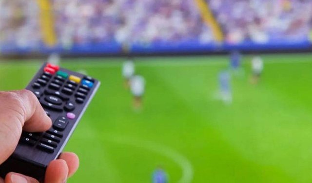 10 Nisan Cuma maç programı: Bugün hangi maçlar var, saat kaçta ve hangi kanalda?