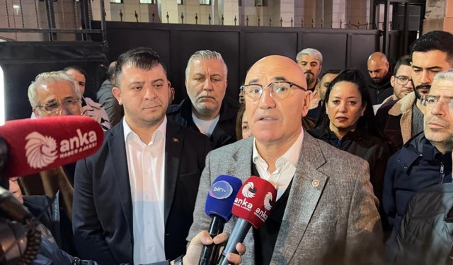 Tanal ve Akdoğan’dan adliye önünde açıklama: Bu siyasi bir operasyon