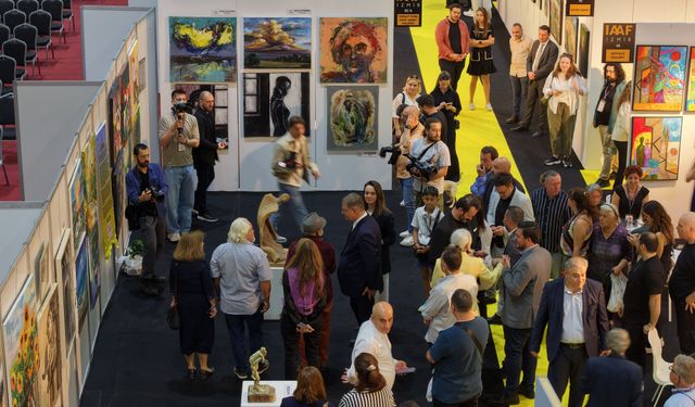 İzmir Sanat Fuarı'nda 'Geleceğin Sanatçıları Programı' için başvurular başladı