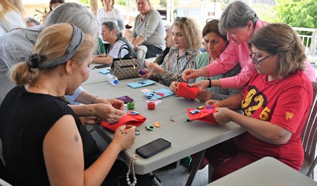 Görünmeyen emeğin sesi Bornova’dan yükseldi