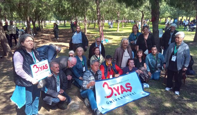 Hababam Sınıfı gibi: Ders bu kez Meslek Fabrikası önünde!