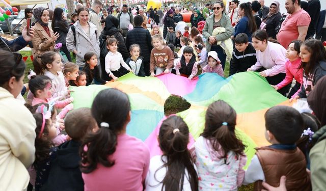 Bayraklı’da Çocuk Kitap Şenliği coşkusu