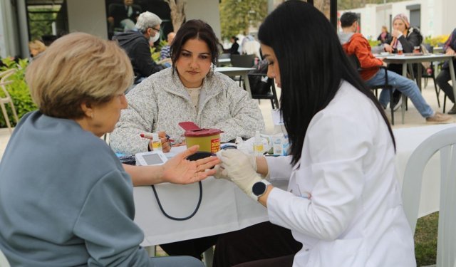 Bayraklı Belediyesi'nden ücretsiz sağlık hizmeti