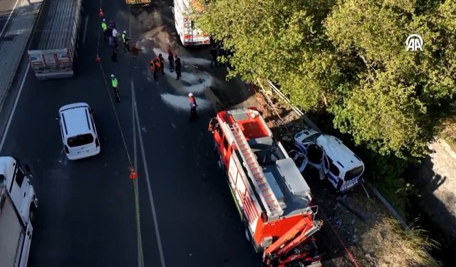 İzmir Cumhuriyet Başsavcılığı'ndan Bornova'daki kazaya ilişkin ilk açıklama: Tırdaki aşırı yük kazaya neden oldu