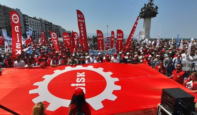 İzmir'de emeği savunmak AKP'lilere kalıyor: CHP ilkesel siyasete dönmeli!