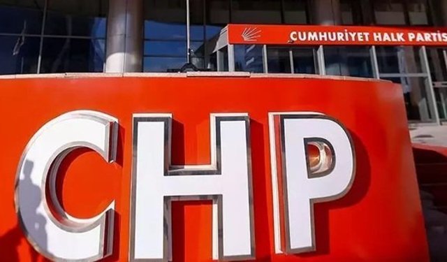 CHP kurultay davası ertelendi!