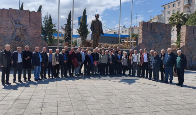 İzmir'in CHP'li eski ilçe başkanları buluştu: Partiye dair 15 kritik tespit açıklandı