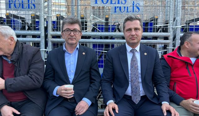 Deniz Yücel Meslek Fabrikası önünde: Bu tamamen hukuk dışı bir süreç