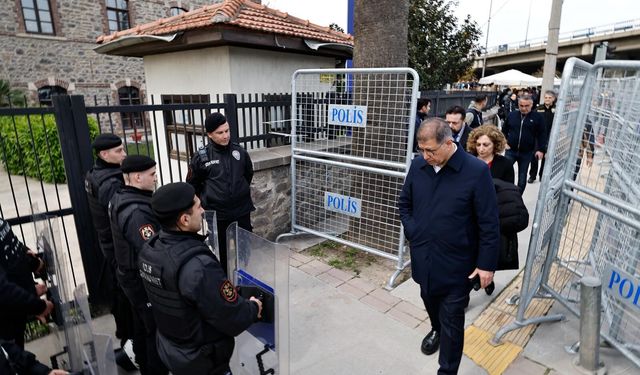 Meslek Fabrikası’nda tespit süreci başladı: Tugay heyetle birlikte içeri girdi