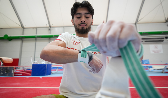 Milli cimnastikçi Mert Efe, Akdeniz Oyunları'na hazırlanıyor