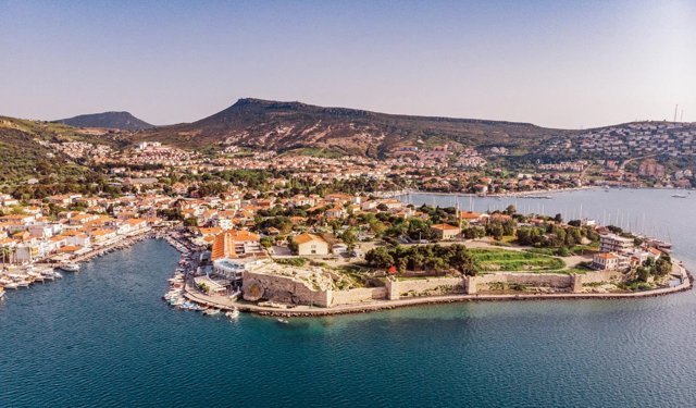 Sondajda tesadüfen arkeolojik kalıntı çıkmıştı: Foça'daki o taşlar müzeye taşınacak