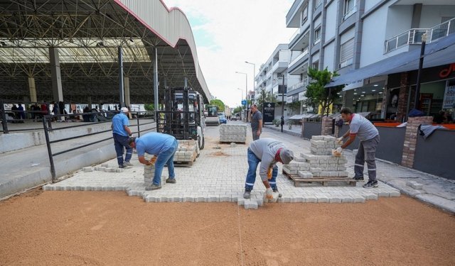 Gaziemir’de 32 bin metrekarelik yol ve kaldırım yenilendi: Ekonomik imkanlarımızı verimli kullanarak çalışıyoruz