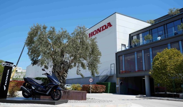 Honda Türkiye Aliağa’da üretime başladı: Yıllık kapasite 100 bin motosiklet