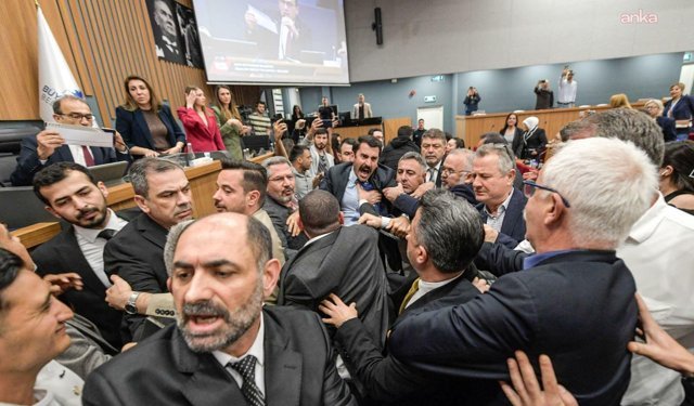 CHP’li Özkan’dan meclisteki arbede sonrası açıklama: Kaos yaratıldı