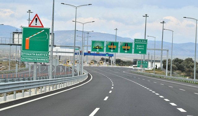 İzmir Çeşme Otoyolu için özelleştirme iddiası: 25 yıllık plan tartışma yarattı