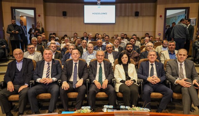 Kuru Meyve İhracatçı Birlikleri'nde seçim: Yeni başkan Yusuf Gabay projelerini anlattı