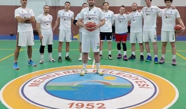 Menderes’in basketbol takımından duyarlı hareket