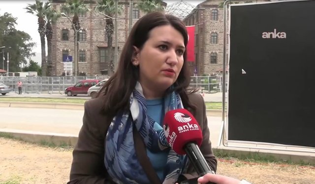 Meslek Fabrikası direnişinde 11. gün... CHP'li Gökçen: El koyanlar İzmirlileri de hedef alıyor