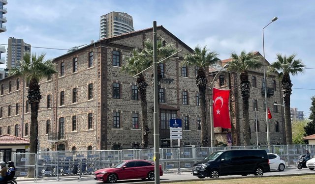 Meslek Fabrikası tepkisi devam ediyor… Kalem: Bu süreçte bir rant kavgası görüyorum