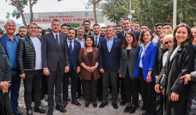 Özgür Özel’den Soyer ve Aslanoğlu’na sürpriz ziyaret