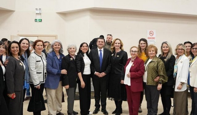 Torbalı'da kadınlar kooperatifçilik sertifikalarını Başkan Demir'den aldı: Hep yanınızda olacağım