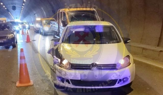 İzmir Emniyeti trafik için uyardı: Bayraklı Tünelleri'nde iki ayrı kaza var!