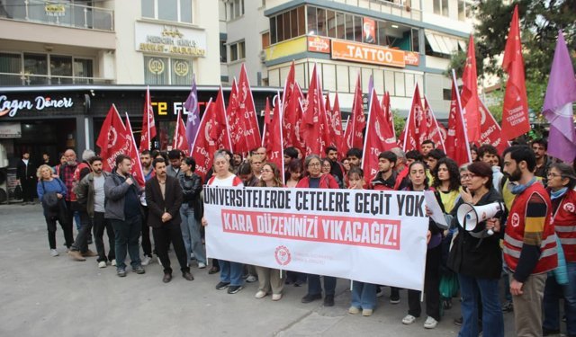 Ege Üniversitesi'ndeki palalı saldırı protesto edildi: Saldırganlar neden hala gözaltına alınmadı?