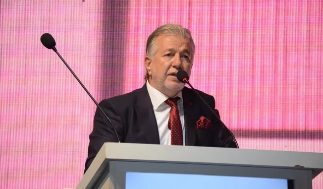 Büyükşehir’in taksi ihalesi tartışma yaratmıştı: İzmir esnafının başkanı Ata’dan dikkat çeken açıklama