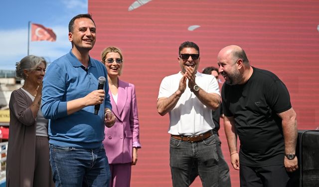 Bornova’da festival coşkusu: Sanayi esnafı ile vatandaş bir arada!