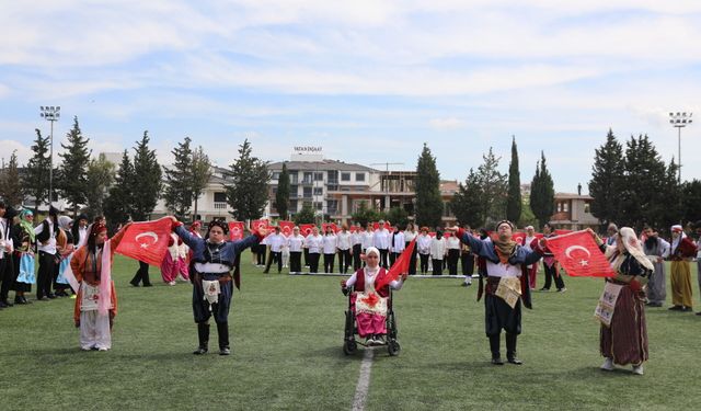 Seferihisar’da 19 Mayıs coşkusu: 107. yıl kutlamaları stadyuma taşındı