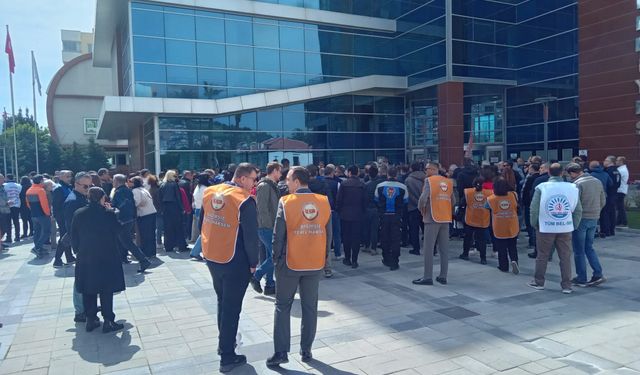 Bayraklı’da kritik TİS zirvesi: Sonuç çıkmazsa eylemler Özgür Özel’e taşınacak!