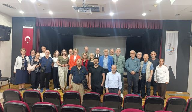 İzmir’in deprem gerçeği masada: Kentsel dönüşüm ertelenemez
