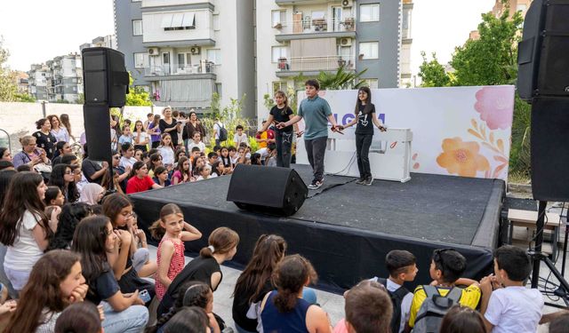 Bornova BELGEM Dershanesi'nde coşku ve gurur biraradaydı