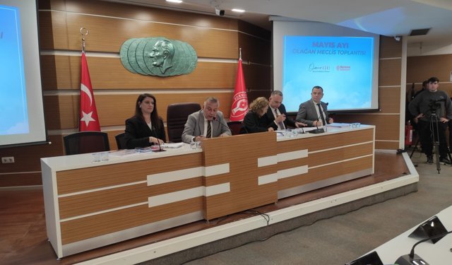 Bornova Belediyesi'nde sokaklara yeni kaynak: 'Beton' hamlesine oybirliği!