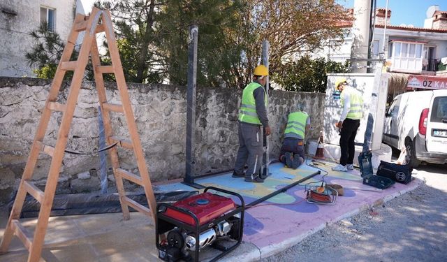 Çeşme Belediyesi'nden trafik güvenliği için yenilikçi dokunuş