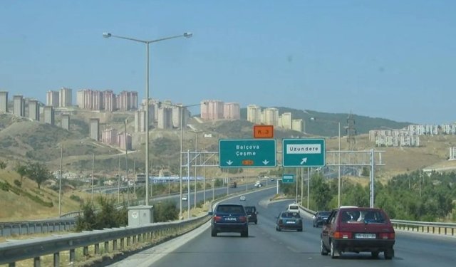 İzmir Çevre Yolu polemiği: CHP’li Yavuzyılmaz’dan AKP’li İnan’a belgeli yanıt