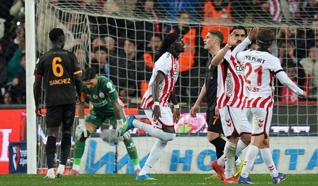 Puan farkı eriyor: Galatasaray Samsun’da takıldı