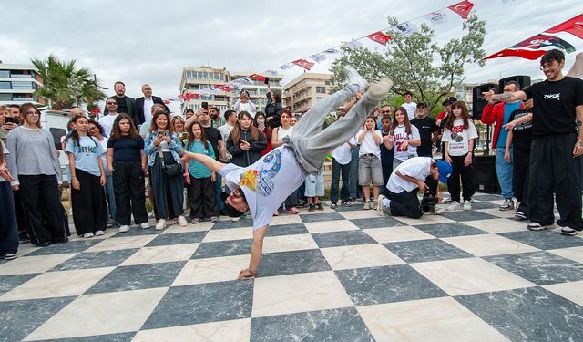 Karşıyaka’da 19 Mayıs’a muhteşem kutlama!