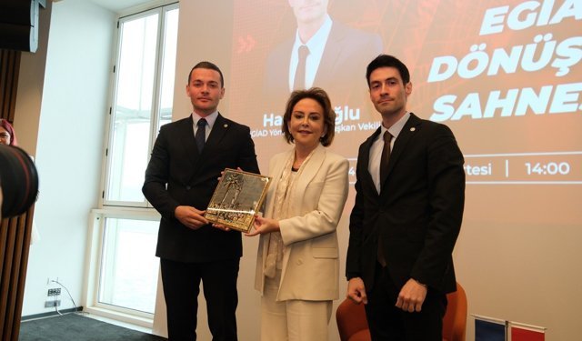 Emine Sabancı Kamışlı EGİAD Dönüşüm Sahnesinde: Her dört gencin biri işsiz