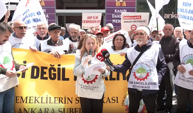 Emeklilerden bayram ikramiyesi eylemi: Asgari ücret düzeyine çıkarılmalı!
