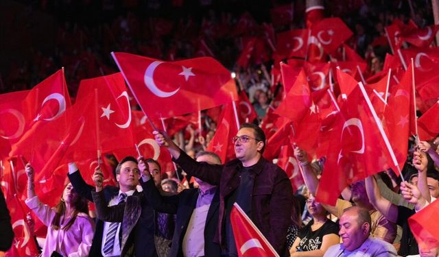 Balçova’da 19 Mayıs coşkusu: Gençliğe yatırım yapan geleceğini büyütür!