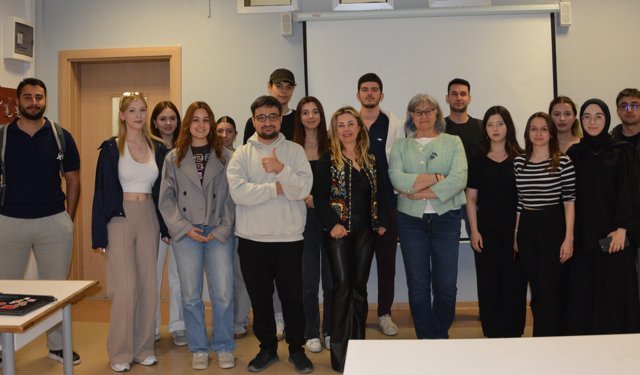 İGC Başkanı Gappi, Yaşar Üniversitesi’nde genç gazetecilerle buluştu