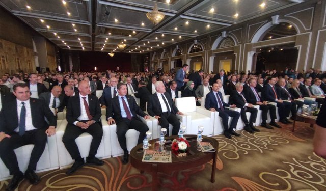İzmirli esnaf sandık başında!