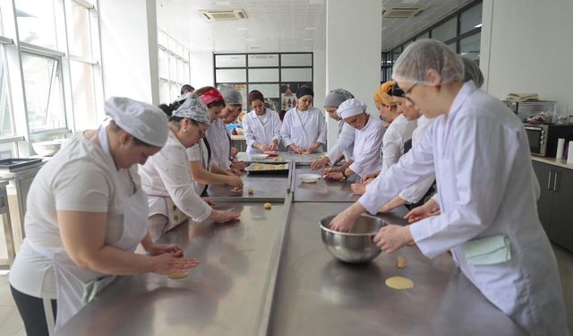 Konaklı kadınlara ‘altın bilezik’