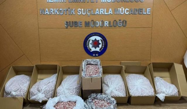 İzmir merkezli 3 ilde zehir tacirlerine operasyon: 10 şüpheli tutuklandı