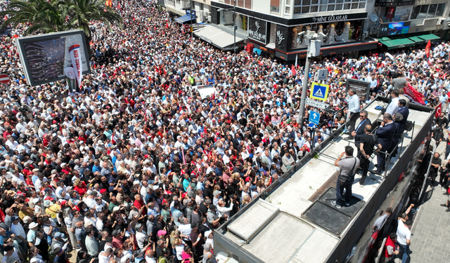 Özel, İzmir’de konuştu: Bizim kazancımız bir siyasi partinin iç yarışını kazanmak değil…