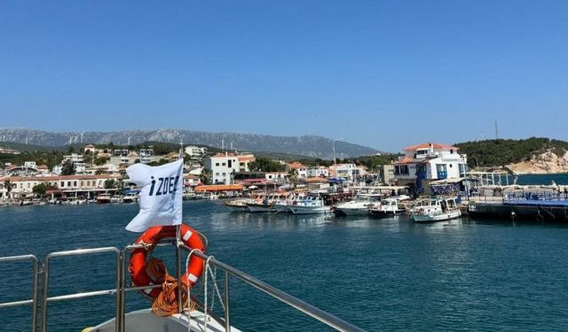 İzmir'de bayram yoğunluğu: İZDENİZ biletlerin tükendiğini duyurdu
