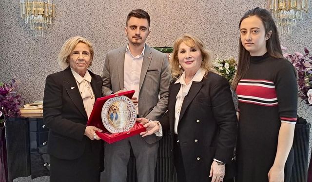 İzmir’den Ayla Kara’ya anlamlı vefa